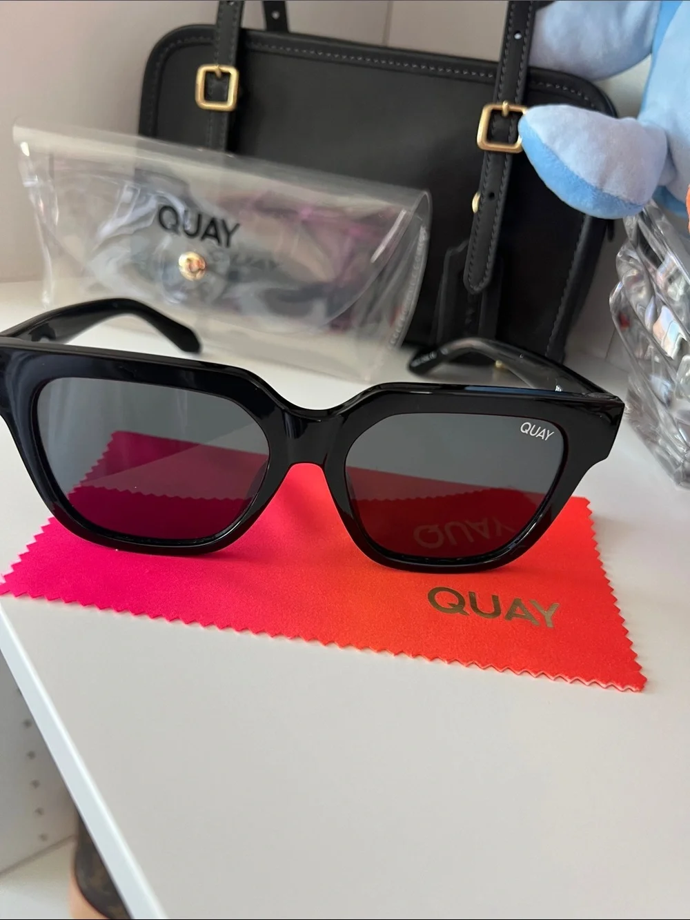 Quay Australia Black Square Sunglasses with Gradient Cleaning Cloth
